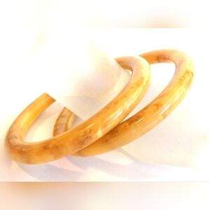 Vintage 40s Butterscotch Bakelite Bangle Bracelets Beautifully Unique